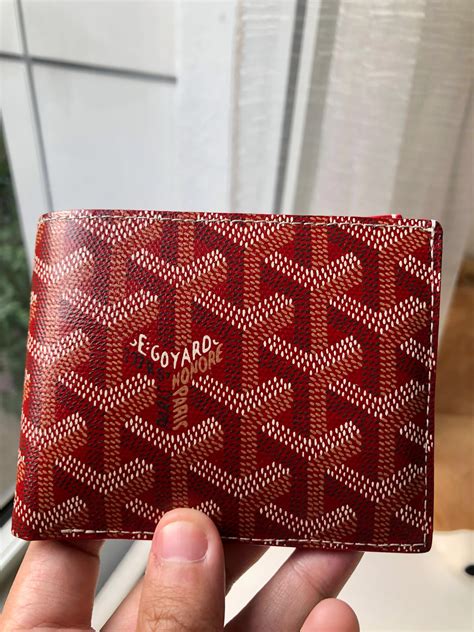 how much i goyard wallet|goyard men's wallet price.